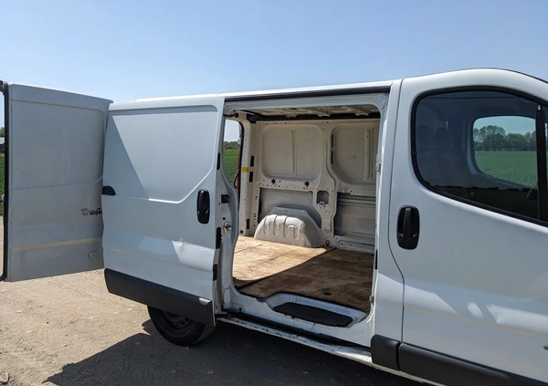 Renault Trafic cena 29700 przebieg: 243354, rok produkcji 2010 z Sieradz małe 56